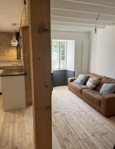 lovely cottage with kitchen and living room